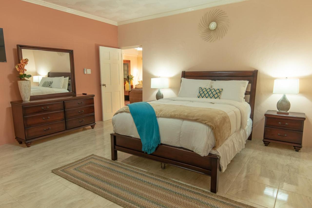 Tropical Escape Villa Ocho Rios Buitenkant foto